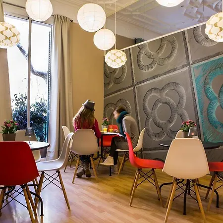 Born Barcelona Hostel-2